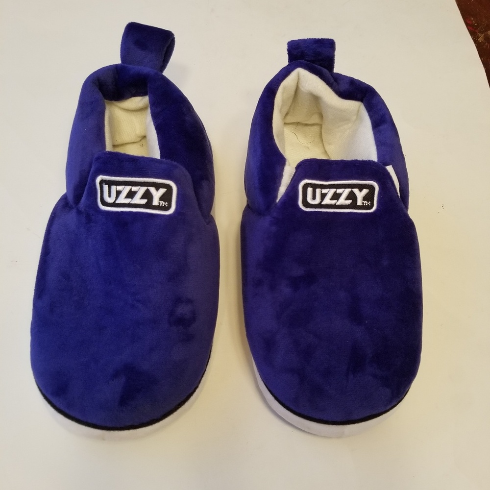 Uzzy blue slippers size Medium